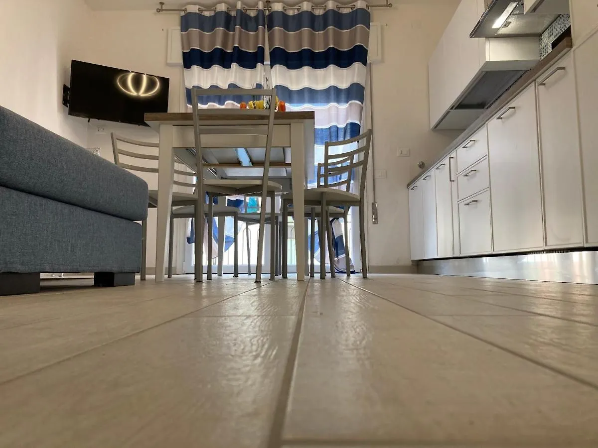 New And Bright Apartment Close To The Beach Rosolina Mare