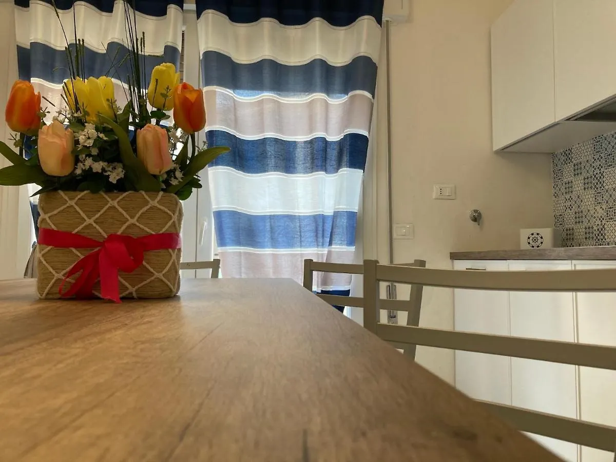 New And Bright Apartment Close To The Beach Rosolina Mare Italie
