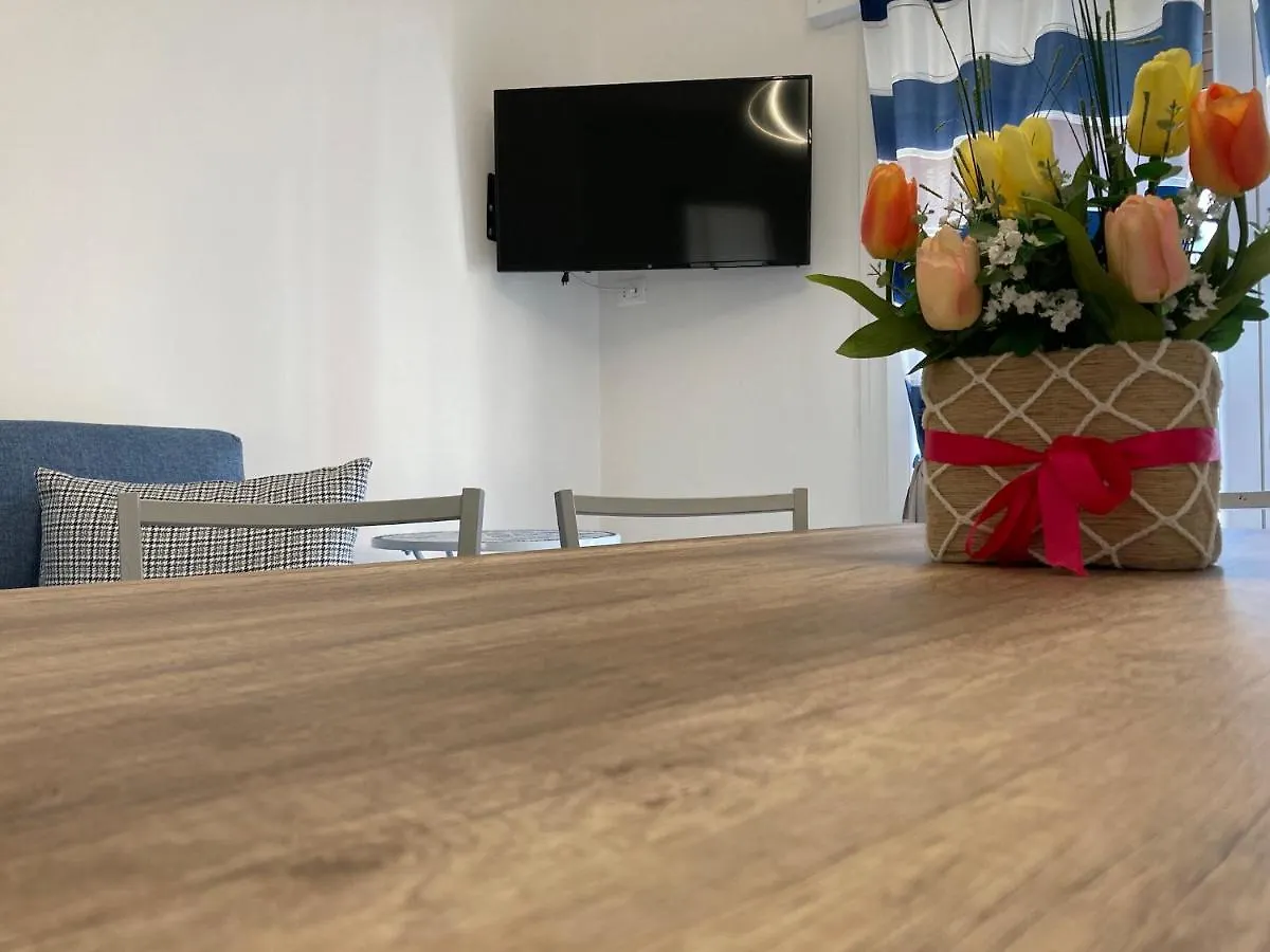 New And Bright Apartment Close To The Beach Rosolina Mare