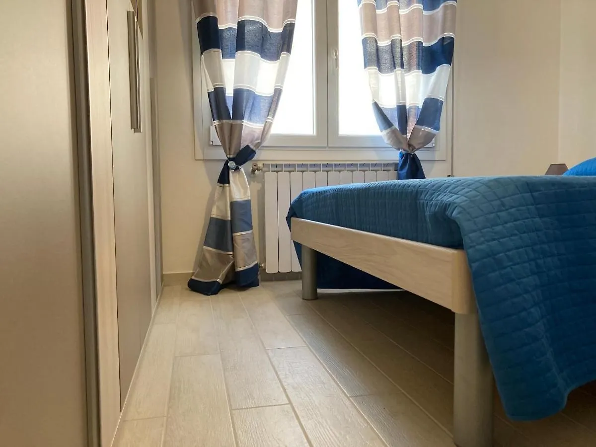 New And Bright Apartment Close To The Beach Rosolina Mare
