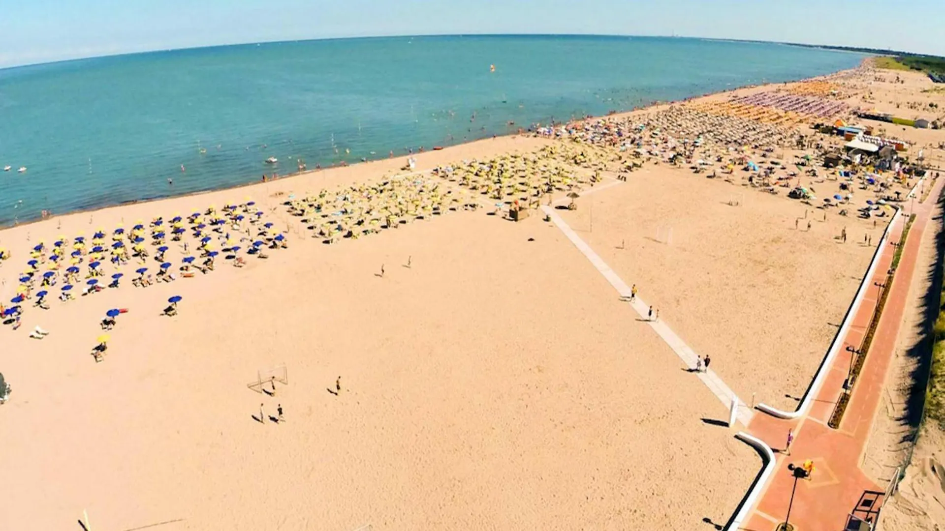 New And Bright Apartment Close To The Beach Rosolina Mare 0*,  Italie